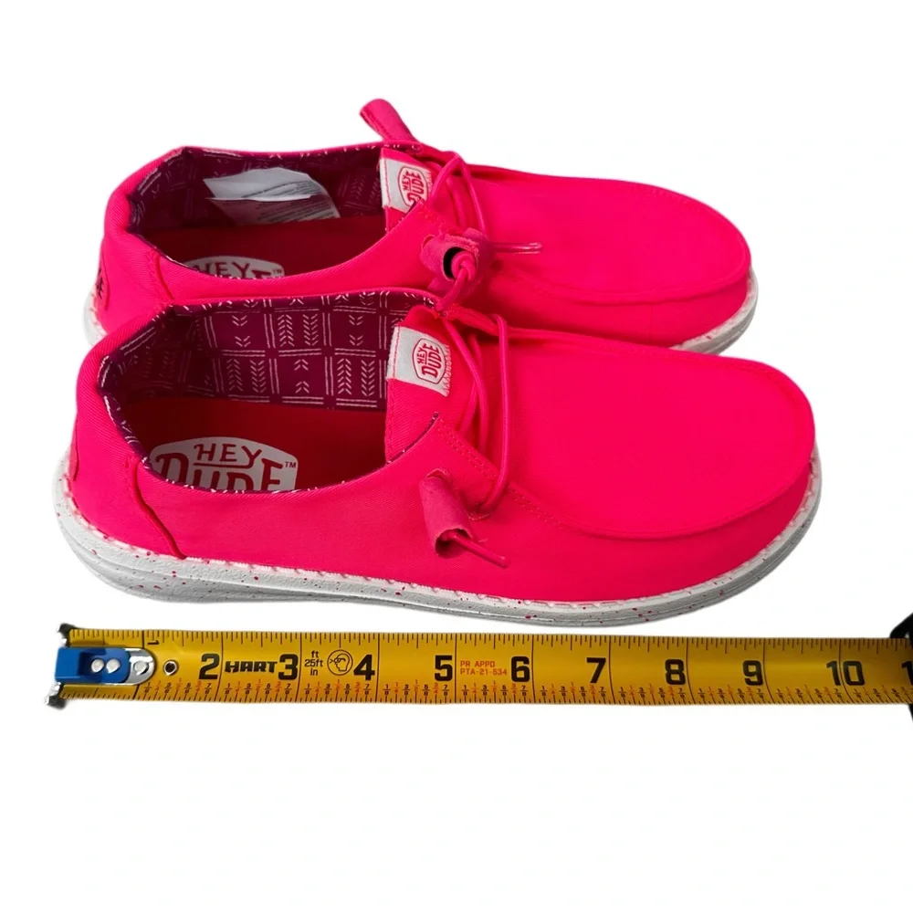Hey Dude Women's Wendy Stretch Canvas shoes in a vibrant neon pink NWOT - Picture 3 of 6